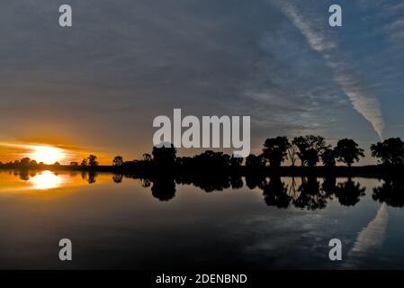 Sonnenuntergang an der Elbe Stock Photo