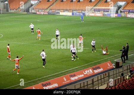 BLACKPOOL, ENGLAND. DECEMBER 1ST General view of match action during the Sky Bet League 1 match between Blackpool and Portsmouth at Bloomfield Road, Blackpool on Tuesday 1st December 2020. (Credit: Tim Markland | MI News) Credit: MI News & Sport /Alamy Live News Stock Photo