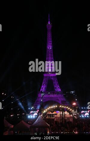 Atmosphere During The Octobre Rose Party On October 01 19 In Paris France Photo By Jerome Domine Abacapress Com Stock Photo Alamy