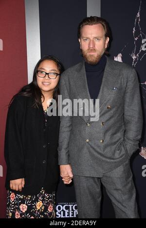 Ewan McGregor and Jamyan McGregor attend the premiere of Warner Bros