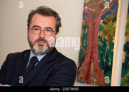 Exclusive - Lawyer Eric Morain poses at his office in Paris, France on November 28, 2019. Eric Morain was admitted to the Paris Bar in 1997. Specialized in criminal law, Social law and corporate law. He is a partner of the cabinet Carbonnier-Lamaze-Raie & associes, Paris. Photo by David Niviere/ABACAPRESS.COM Stock Photo