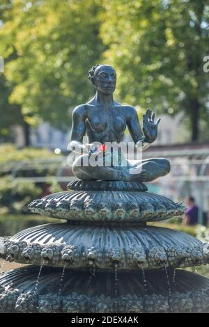 Indischer Brunnen, Engelbecken, Leuschnerdamm, Kreuzberg, Friedrichshain-Kreuzberg, Berlin, Deutschland Stock Photo