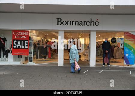 Bonmarche in Farnborough advertising its closing down sale on