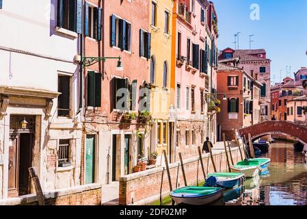 The Sant'Andrea River, also called dei Sartori - tailors canal, is a canal in the Cannaregio sestiere. Venice, Veneto, Italy, Europe Stock Photo