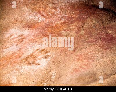 Noongar handprint rock art, Mulkas Cave, Hyden, Western Australia Stock Photo