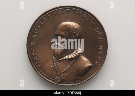 medal, Adriaan Jansz. Bemme, 1824, minted, General: 4.9 x 0.3cm 49 x 3mm, Weight: 61.2g, man's portrait, bust, Bronze medal, minted in honor of P.Az. van der Werf, 1824. On the obverse is the bust of a male figure, P.Az. van der Werf, shown in profile and to the left. The obverse features the circular PIETER ADRIAANSZOON VAN DER WERF .. On the reverse there are two crossed fasces, rod bundles. Below that is the inscription BORN TO LEAD MDXXIX. DECEASED MDCIIII .. Below that is the inscription A. BEMME, 1881 Stock Photo