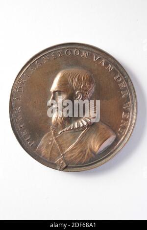 medal, Adriaan Jansz. Bemme, 1824, minted, General: 4.9 x 0.3cm 49 x 3mm, Weight: 59.6g, portrait, Bronze medal, minted in honor of P. Az. van der Werf in 1824. On the obverse is the bust of a male figure, P.Az. van der Werf, shown in profile and to the left. The obverse features the circular PIETER ADRIAANSZOON VAN DER WERF .. On the reverse there are two crossed fasces, rod bundles. Below that is the inscription BORN TO LEAD MDXXIX. DECEASED MDCIIII .. Below it is the inscription A.BEMME, 1986 Stock Photo
