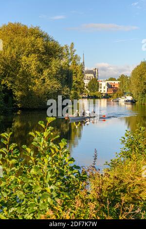 France, Somme (80), Vall?e de la Somme, Amiens, the towpath frequented by the Amiens along the Somme River in automn Stock Photo