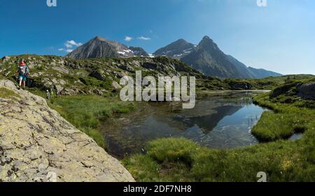 France, Isere, Taillefer massif, hiking to Fourchu Lake and the northern comb of Taillefer Stock Photo