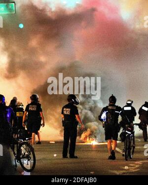 NO FILM, NO VIDEO, NO TV, NO DOCUMENTARY - Orlando Police deploy tear gas on protestors at Orlando City Hall in downtown Orlando, Fla., on June 2, 2020. Large crowds of demonstrators gathered again at locations throughout the city to protest the police killing of George Floyd in Minneapolis on May 25. Photo by Joe Burbank/Orlando Sentinel/TNS/ABACAPRESS.COM Stock Photo