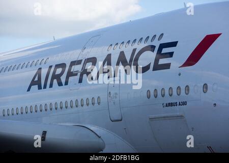 File photo dated May 25, 2020 of Air France planes grounded at Roissy Charles de Gaulle aiport near Paris, France. Air France plans to offer about 8,300 staff incentives to leave in a bid to cut costs without stirring a political backlash after receiving a massive state bailout. The Air France-KLM unit will seek the voluntary exit of around 300 pilots, 2,000 cabin crew and 6,000 ground staff. The cuts could affect roughly 17% of workers, though that may change after union and management talks. Photo by Raphael Lafargue/ABACAPRESS.COM Stock Photo