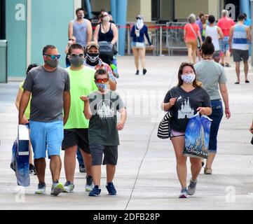 NO FILM, NO VIDEO, NO TV, NO DOCUMENTARY - Guests wear face masks while visiting the Disney Springs shopping and dining district in Lake Buena Vista, FL, USA, Wednesday, June 17, 2020. The Florida Department of Health reported 3,207 new cases of Covid-19 on Thursday, marking a record daily high for Florida since the pandemic began. Photo by Joe Burbank/Orlando Sentinel/TNS/ABACAPRESS.COM Stock Photo