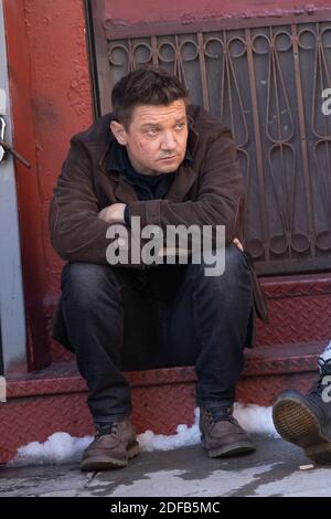 New York, NY, USA. 3rd Dec, 2020. Jeremy Renner on location for HAWKEYE Television Series Shooting in NYC, Chinatown, Manhattan, New York, NY December 3, 2020. Credit: RCF/Everett Collection/Alamy Live News Stock Photo