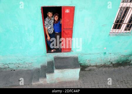 Turkey, Kurdish couple in their house in Diyarbakir Stock Photo