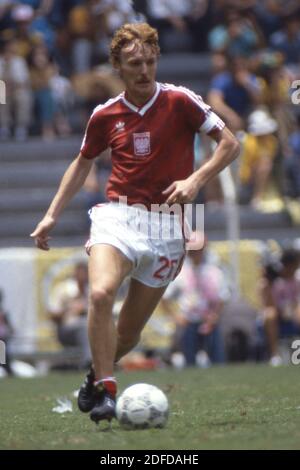 Zbigniew Boniek, Poland, POL, single action with ball