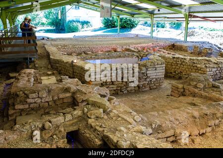 ARCHAEOLOGICAL SITE OF ESCOLIVES SAINTE CAMILLE, GALLO-ROMAN SITE, OLD ROMAN ROUTE CALLED AGRIPPA, BURGUNDY, FRANCE Stock Photo