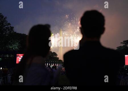 July 4, 2020 - Washington, DC, United States: July 4 fireworks seen from the White House where United States President Donald Trump and First lady Melania Trump participated in the 2020 Salute to America at the White House. Photo by Chris Kleponis/Pool/ABACAPRESS.COM Stock Photo