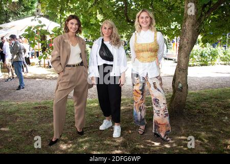 Ana Neborac, director Anna Cazenave Cambet and actress Tallulah Cassavetti attend the De l or pour les chiens Photocall during the13th Angouleme French-Speaking Film Festival on August 29, 2020 in Angouleme, France.Photo by David Niviere/ABACAPRESS.COM Stock Photo