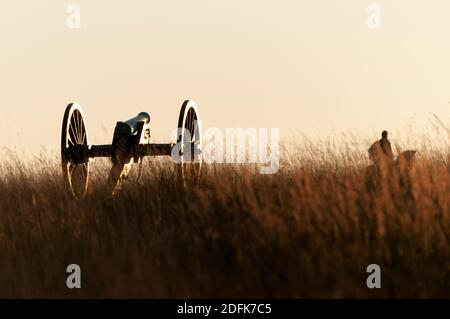 Cannon and Stonewall Jackson statue at Manassas National Battlefield. Stock Photo