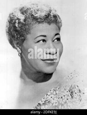 ELLA FITZGERALD (1917-1996) Promotional photo of American jazz singer about 1950 Stock Photo