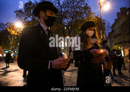 Catholic Mass in the street organised by ‘Pour la Messe’ to protest the closing of churches during COVID-19 lockdown, facing Saint Sulpice church, in Paris, France, on November 22, 2020. Photo by Ammar Abd Rabbo/ABACAPRESS.COM Stock Photo