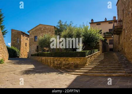 Buildings in the historic medieval village of San Quirico D'Orcia, Siena Province, Tuscany, Italy Stock Photo