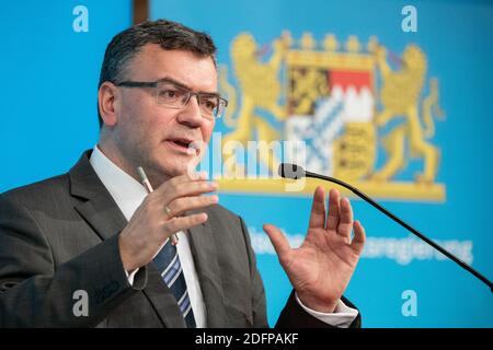 Munich, Germany. 06th Dec, 2020. Florian Herrmann (CSU), head of the Bavarian State Chancellery, will speak at a press conference after a cabinet meeting on further developments in the Corona pandemic. The cabinet had previously met via video link. Credit: Matthias Balk/dpa/Alamy Live News Stock Photo