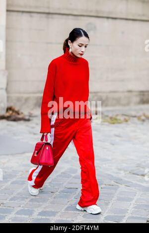 Street style, arriving at Valentino spring summer 2019 ready-to-wear show, held at Invalides, in Paris, France, on September 30th, 2018. Photo by Marie-Paola Bertrand-Hillion/ABACAPRESS.COM Stock Photo