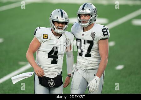 Las Vegas Raiders tight end Foster Moreau (87) heads for the