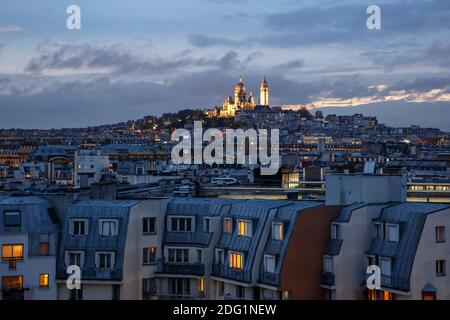 Basilica of the Sacred Heart on Montmartre. Twilight in Paris Stock Photo