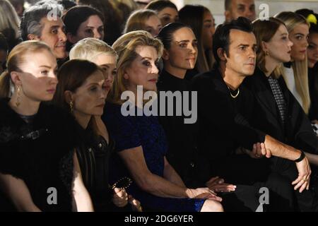 Justin Theroux and Jennifer Aniston attending the Louis Vuitton's Dinner  for the Launch of Bags by Artist Jeff Koons at Musee du Louvre in Paris,  France,on April 11, 2017. Photo by Alban