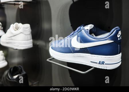 what stores have nike air force 1 in stock