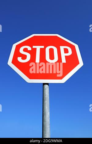 Stop, Stopp, Stopschild, Verkehrszeichen, Schild, Stoppschild ...