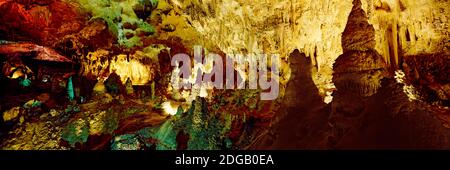 Stalactites and stalagmites formation in a cave, Carlsbad Caverns National Park, Guadalupe Mountains, New Mexico, USA Stock Photo