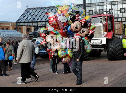 Man selling balloons on the streets of Wolverhampton, Britain, Uk 2011 Stock Photo