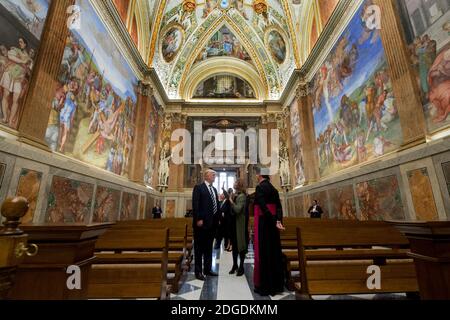 After their meeting with Pope Francis, the US President Donald Trump and his wife Melania visit the Cappella Paolina (Pauline Chapel) at the Vatican on May 24, 2017. They are accompanied by Barbara Jatta (2nd right) director of the Vatican Museums. Photo by ABACAPRESS.COM Stock Photo