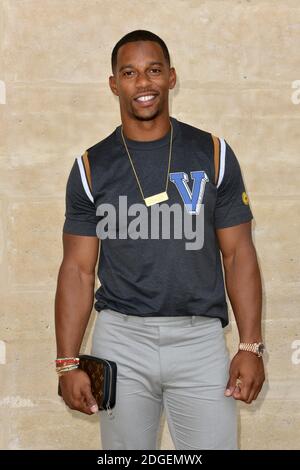 Victor Cruz attends the Louis Vuitton Menswear Spring/Summer 2018