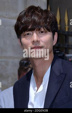 Gong Yoo arriving at the Louis Vuitton show during the Paris Men's fashion  Week Spring Summer 2018, in Paris, France on june 22, 2017. Photo by Aurore  Marechal/ABACAPRESS.COM Stock Photo - Alamy