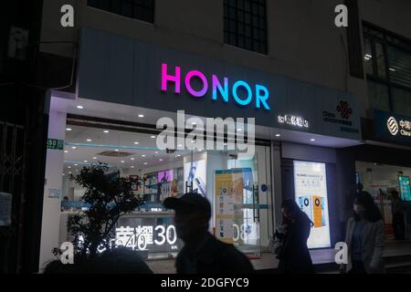 A Huawei Honor flagship store is pictured in Shanghai, China, 17 November 2020.   Huawei Technologies is selling its budget brand smartphone unit Hono Stock Photo