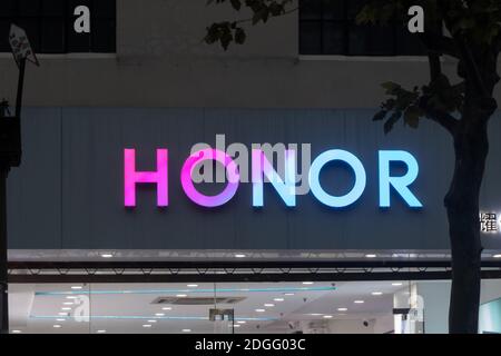 A Huawei Honor flagship store is pictured in Shanghai, China, 17 November 2020.   Huawei Technologies is selling its budget brand smartphone unit Hono Stock Photo