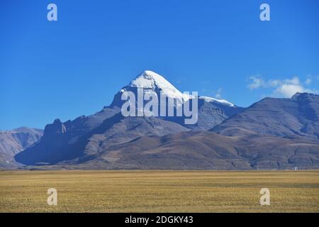 The south of Mount Gang Rinpoche is the Lhanag-tso Ghost Lake and a large grassland. The northern side of Mount Gang Rinpoche is like a towering pyram Stock Photo