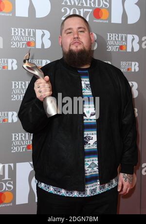 EDITORIAL USE ONLY, NO MERCHANDISING Rag'N'Bone Man aka Rory Graham arriving at the BRIT Awards 2017 Nominations Show, ITV Studios, London.  Photo credit should read: Doug Peters/EMPICS Entertainment  Stock Photo