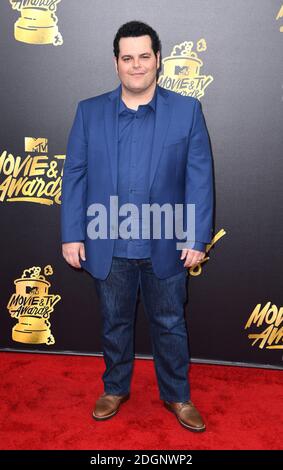 Josh Gad attending the 2017 MTV Movie and TV Awards held at The Shrine