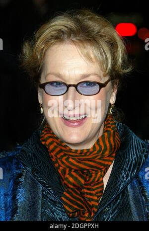 Meryl Streep arriving at the UK Premiere of Lemony Snicket's A Series of Unfortunate Events, Leicester Square, London. Doug Peters/allactiondigital.com  Stock Photo