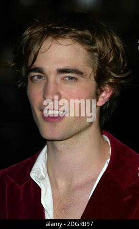 Robert Pattinson arriving at the film premiere of Harry Potter And The Goblet Of Fire, Leicester Square, London. Doug Peters/allactiondigital.com  Stock Photo