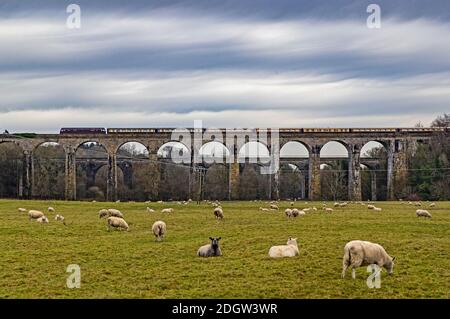 The Northern Belle train crosses the Chirk Viadcut in Wrexham, North Wales, as it journeys between Chester and Telford, Shropshire, carrying passengers on a luxury Christmas dining experience. Stock Photo