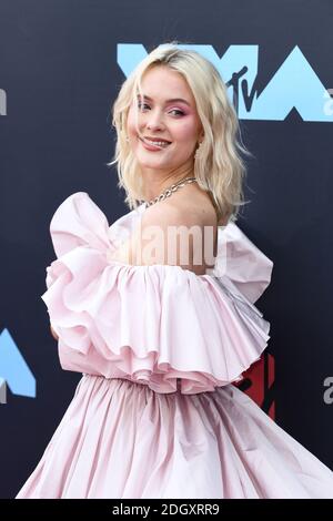 Zara Larsson arrives at the MTV Video Music Awards on Sunday, Sept. 7 ...