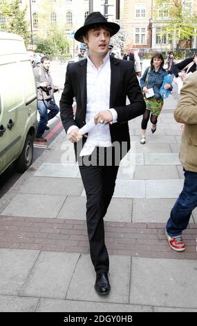 Pete Doherty attending a drugs possession review hearing at Thames Magistrates Court, Bow Road, London on 18/04/2007. Stock Photo