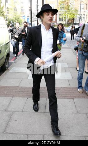 Pete Doherty attending a drugs possession review hearing at Thames Magistrates Court, Bow Road, London on 18/04/2007. Stock Photo