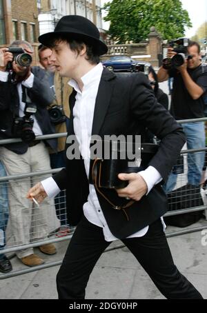 Pete Doherty attending a drugs possession review hearing at Thames Magistrates Court, Bow Road, London on 18/04/2007. Stock Photo